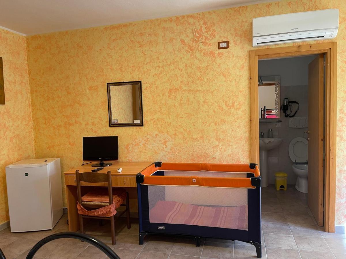 B&B Sterlizia Santa Maria la Palma Extérieur photo